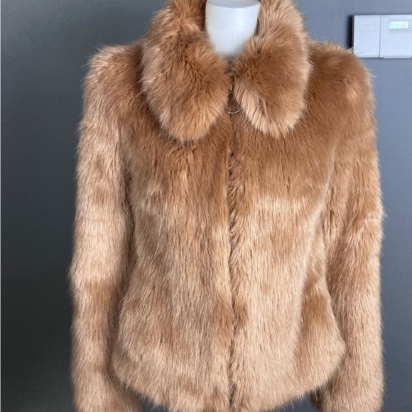 LPA Faux fur coat rose gold brown camel color plush zip up extra small Revolve - Picture 5 of 12